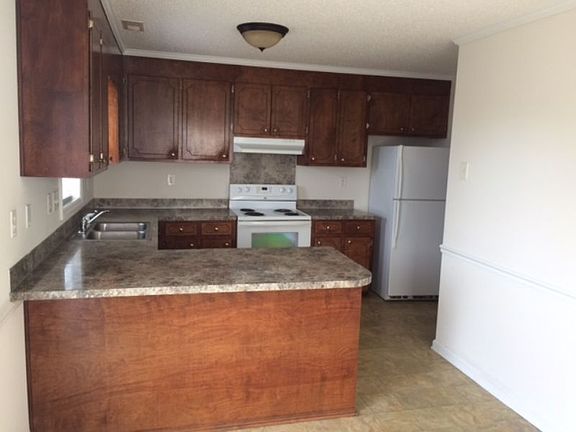 2nd image of 3805 B1 E Vancroft Cir