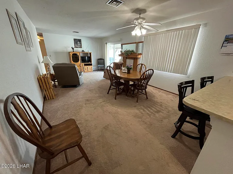 1241 Palmas Dr — Photo 7