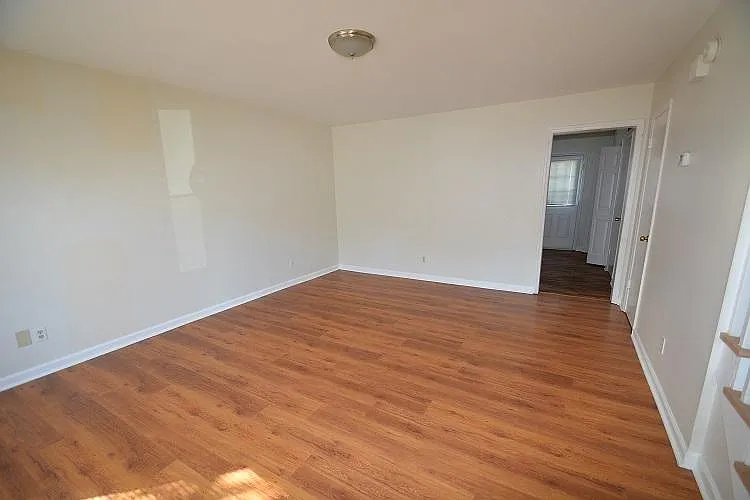 800 Fargo St #C1 — Photo 2