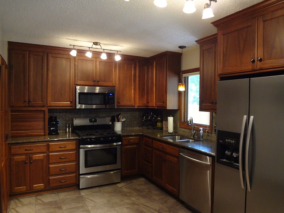 Custom Woods cabinets