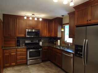 5831 SW 28th St, Topeka, KS 66614