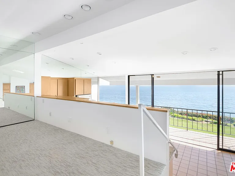6805 Shearwater Ln — Photo 12