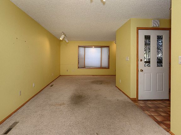 4th image of 106 W Rosser Ave