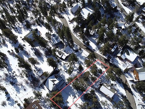 3rd image of 316 Lookout Dr
