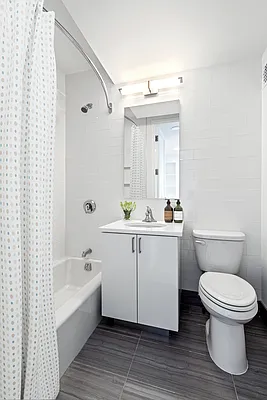 Rented by Greystar | media 30