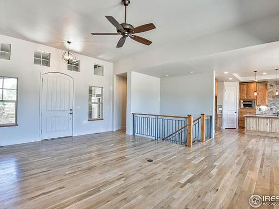 4th image of 4016 Rock Creek Dr