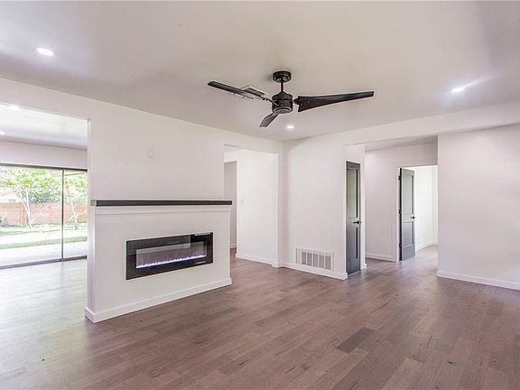 5th image of 1800 Corona Dr