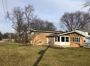 1603 Wakeman Ave, Wheaton, IL 60187