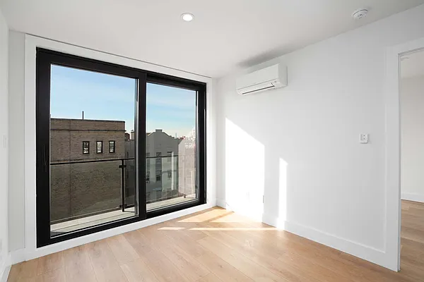 Rented by ABCO Commercial Properties, LLC | media 27