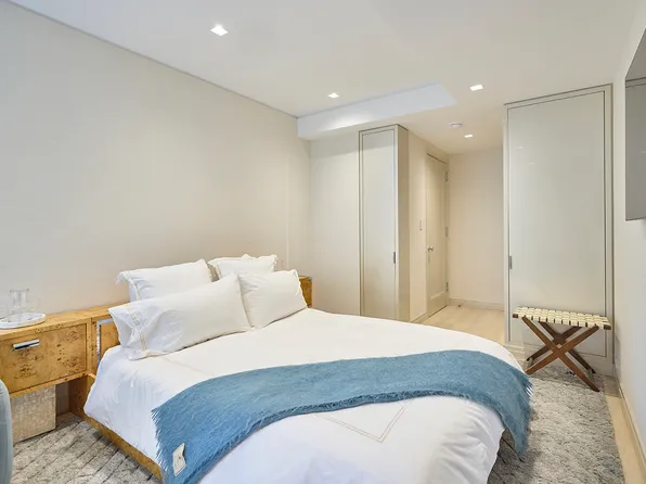 870 5th Avenue image 21 of 27