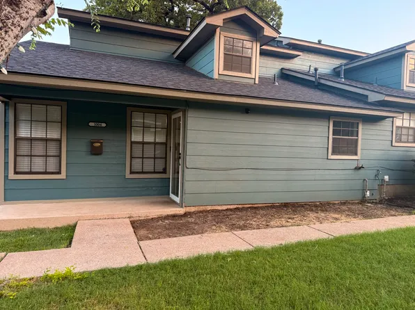 1004 Locust St, Fort Worth, TX 76102