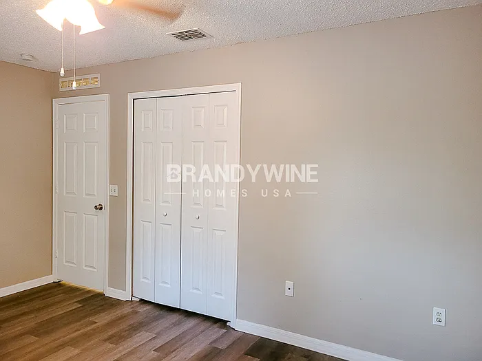 2564 Courtland Blvd — Photo 38