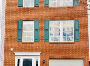 68 Links Dr, New Castle, PA 16101