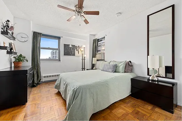 Sold by Douglas Elliman | media 24