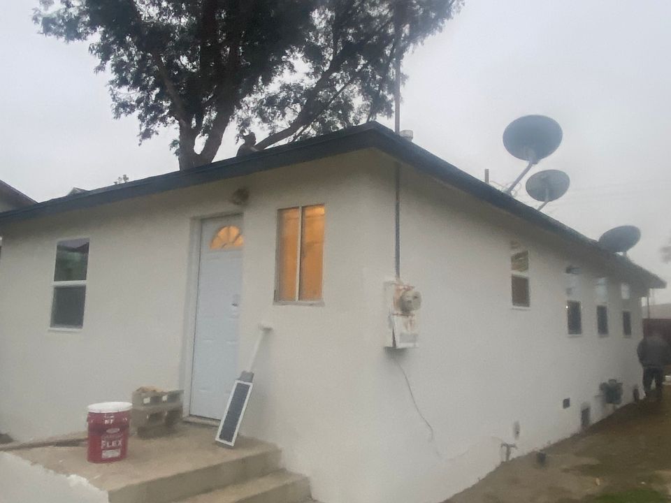 2nd image of 1645 Virginia Ave