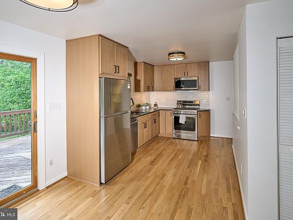 5th image of 4507 Picot Rd