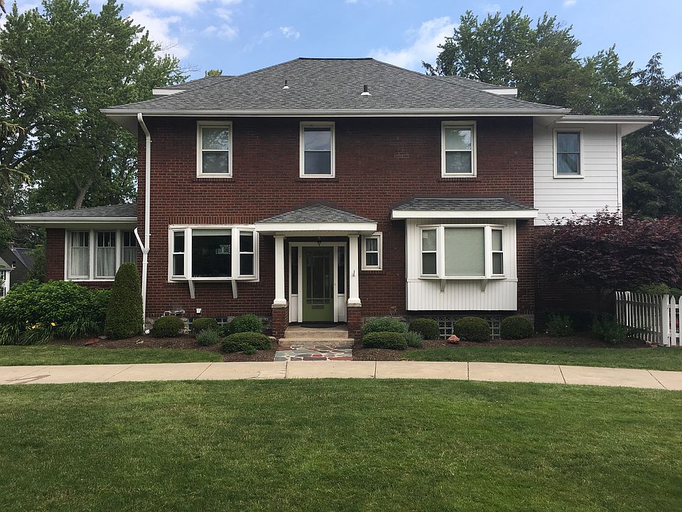 1st image of 65 Burbank Dr