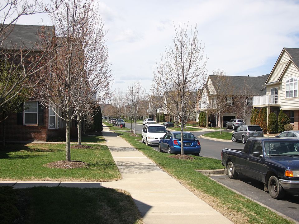 1st image of 47519 Pembroke Dr