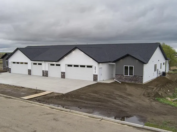5619 Halverson Ave, Bismarck, ND 58503