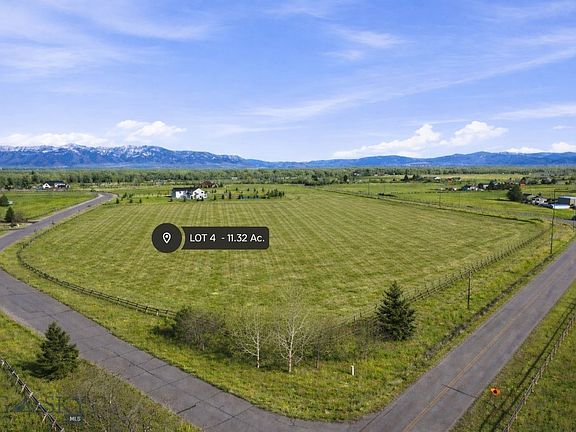 2nd image of 4 Rocking Horse Dr