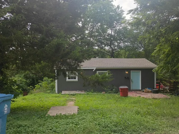 120 N Crescent Ave, Independence, MO 64053