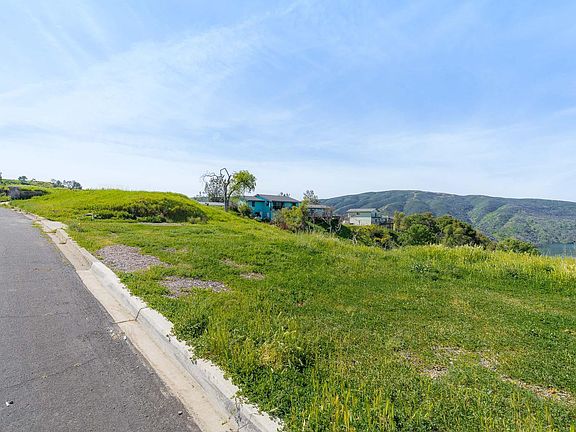 5th image of 1085 Rimrock Drive