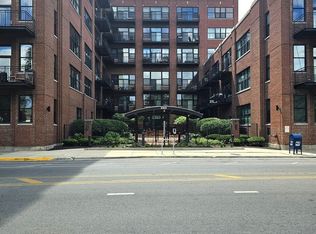 2323 W Pershing Rd APT 140, Chicago, IL 60609