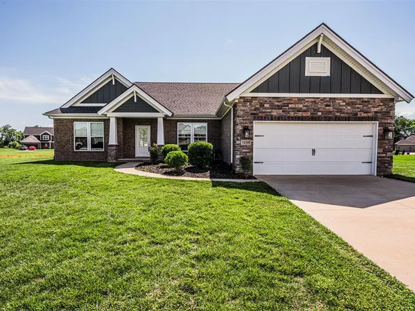 1236 Saddlebred Ln, Bowling Green, KY 42104