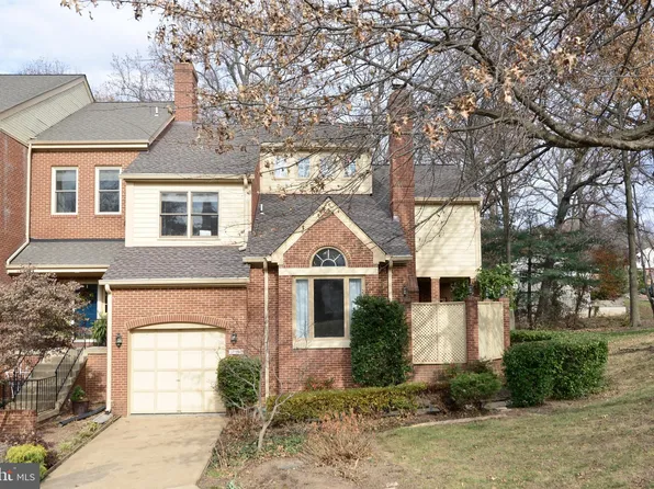 10200 Aspen Willow Dr, Fairfax, VA 22032
