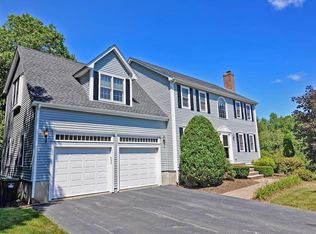 2 Pickering Cir, Foxboro, MA 02035