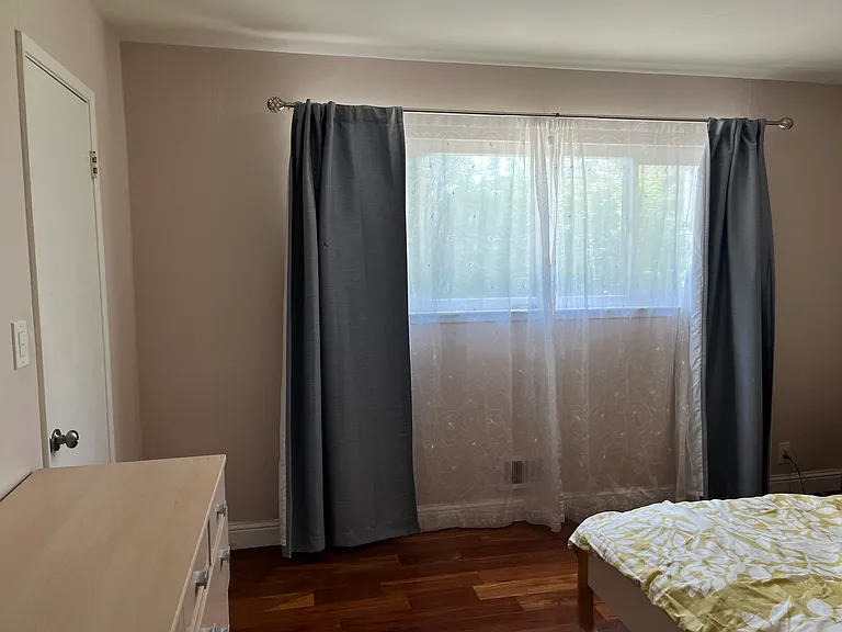 1371 Johnson Ave — Photo 6