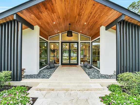 3rd image of 30 Hedwig Cir