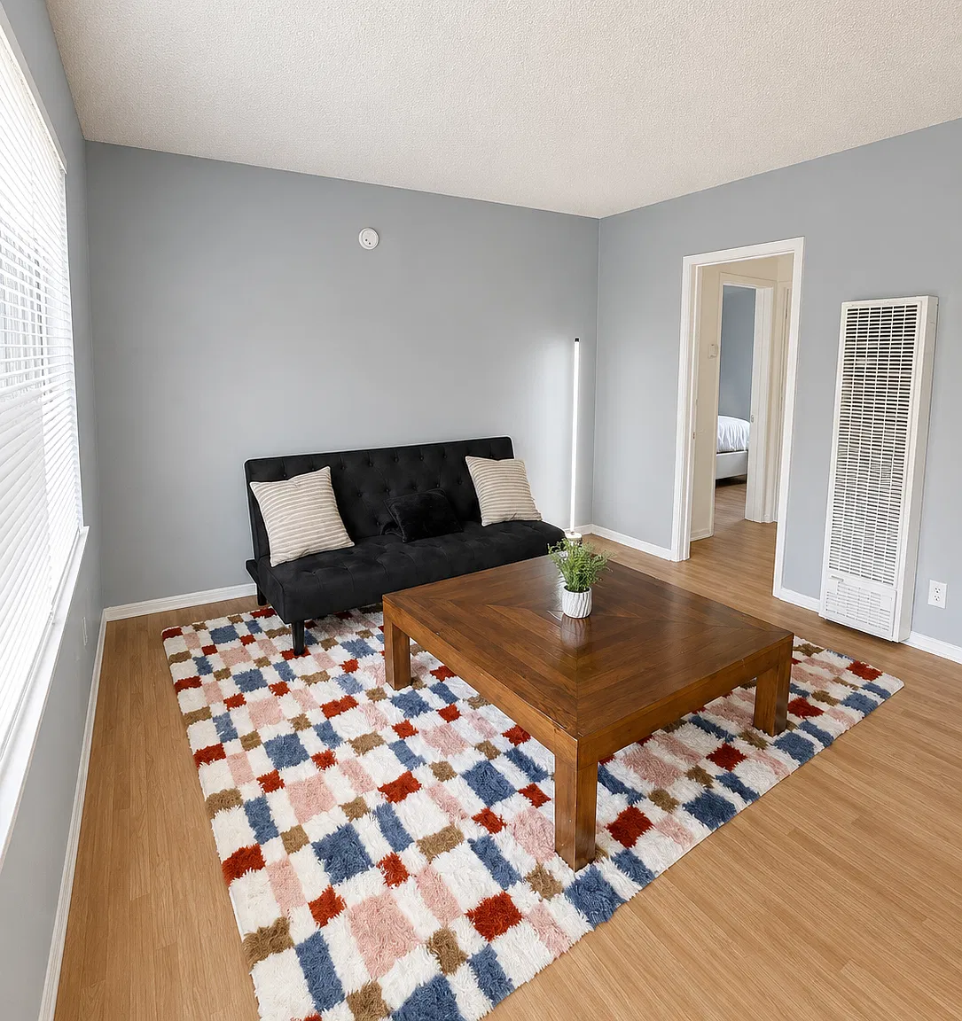1 bed, 900 sqft, $2,100 — Photo 4