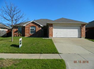 2427 Campfire Creek Dr, Arlington, TX 76018
