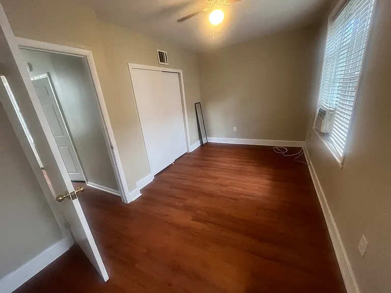 608 S Clifton St — Photo 7