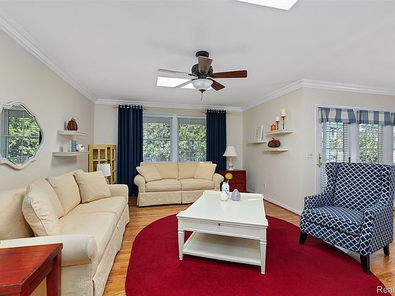 4th image of 4444 Samoset Rd