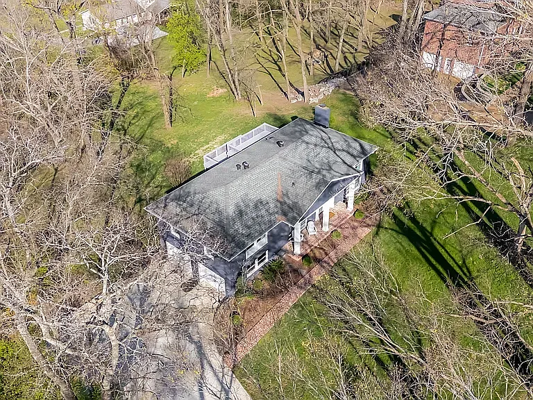 5102 Beauregard Ln — Photo 56