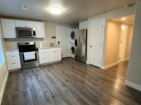 (undisclosed Address), Saratoga Springs, UT 84045