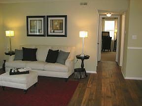 2nd image of 3500 Pelham Rd APT 3
