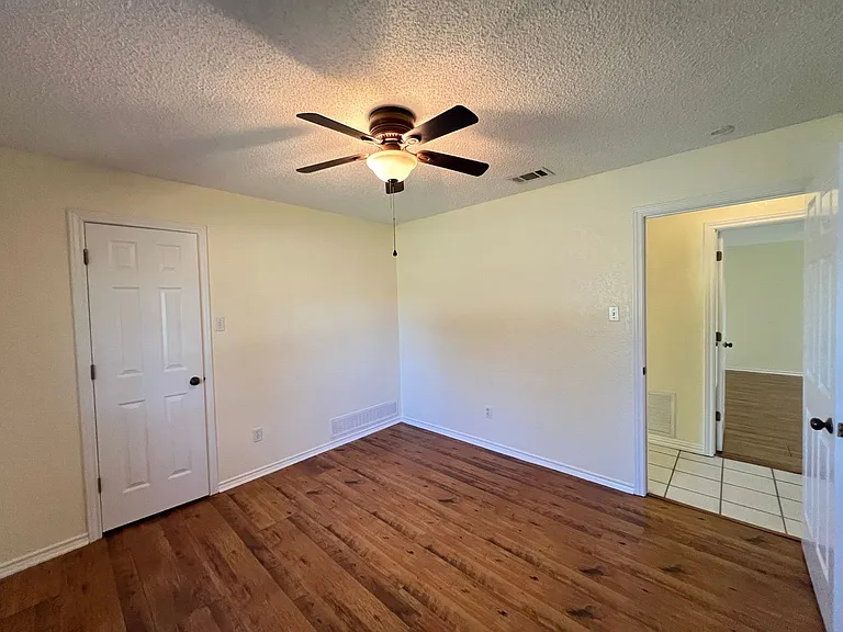 2312 Blue Cypress Dr — Photo 35