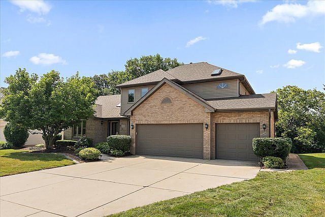 1st image of 16609 W Saddlewood Dr