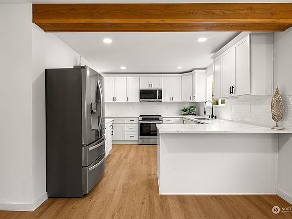 4th image of 1707 S Lawrence Street