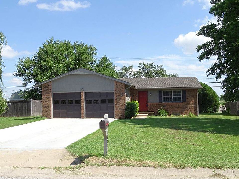 1st image of 1303 Edgewood Dr