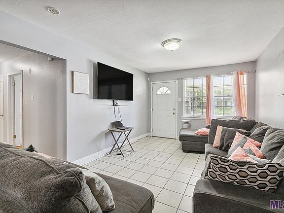 3rd image of 5006 Tristian Ave