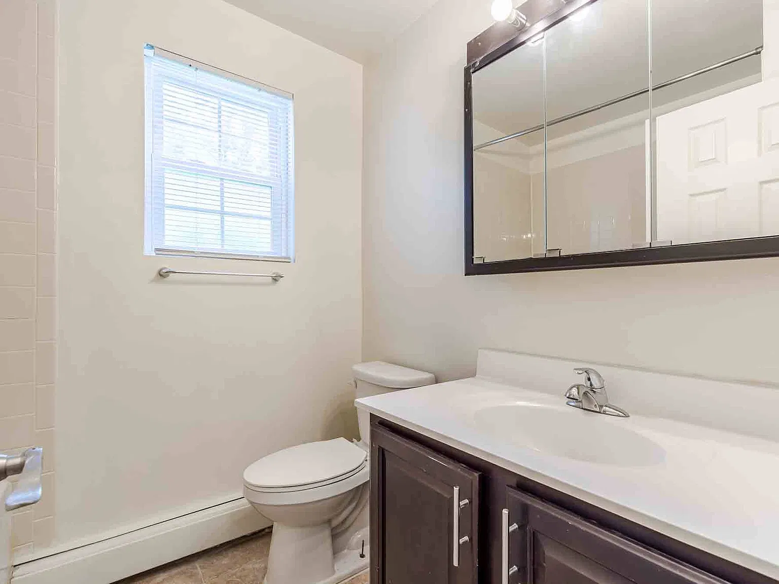Scudder Falls Apartments — Photo 4