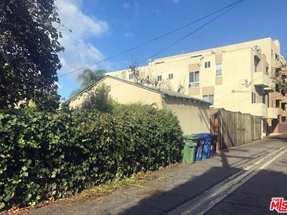 4th image of 4934 Laurel Canyon Blvd