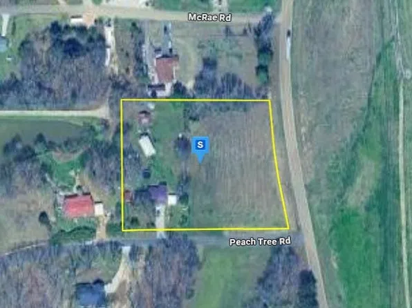 36 Peach Tree Rd, Byhalia, MS 38611