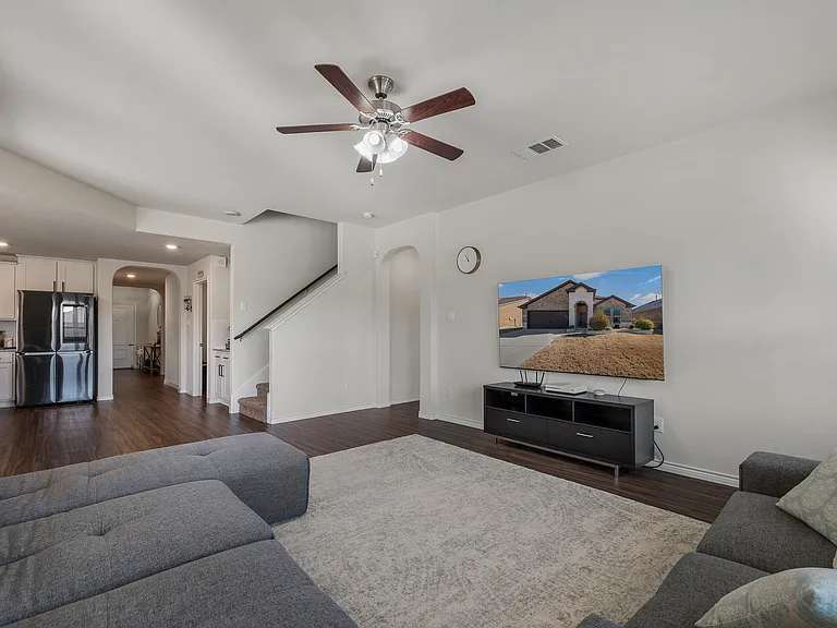 4008 Spur Trail Dr — Photo 13