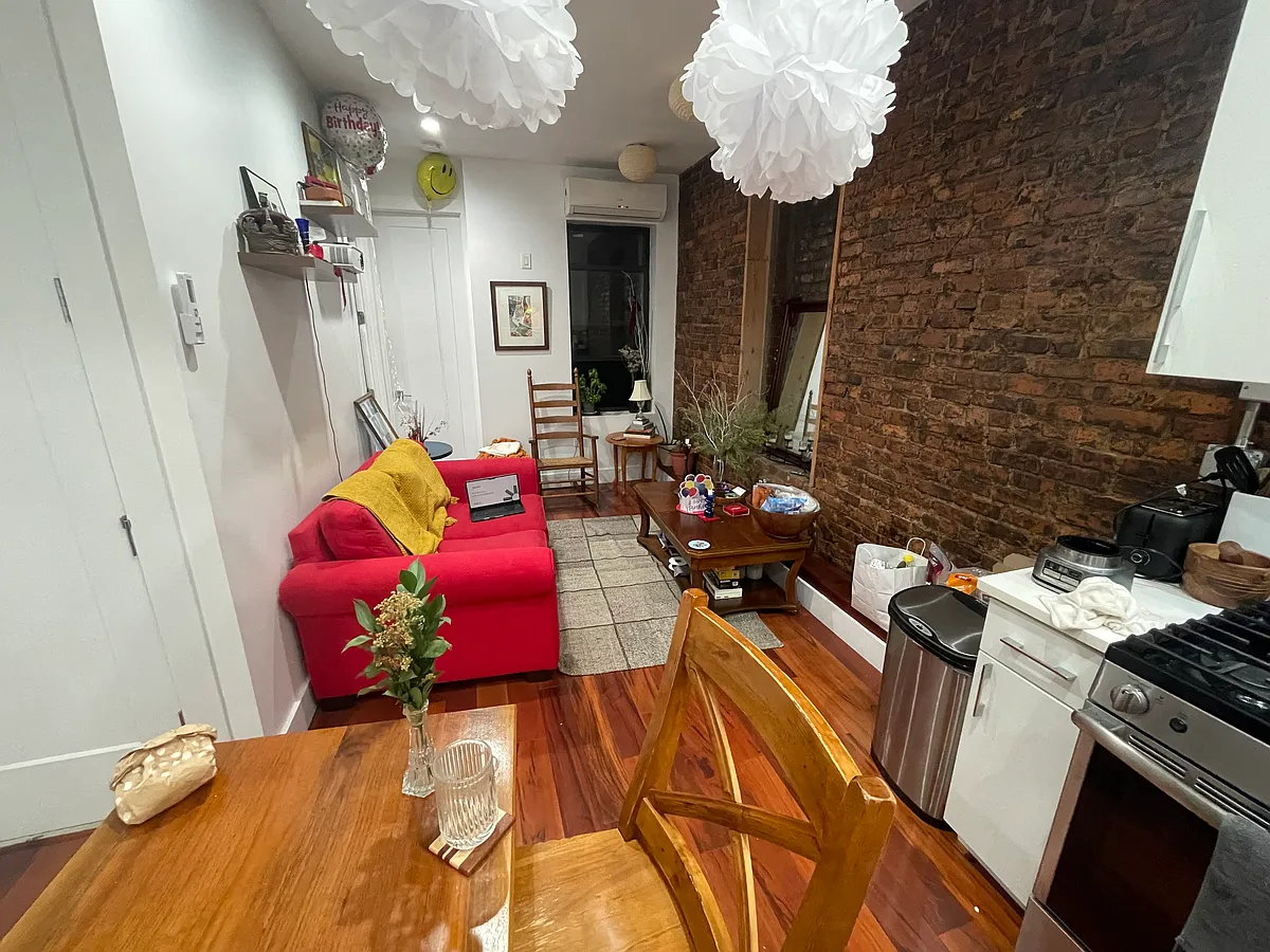 Building Photo - 3 Quincy St #4A