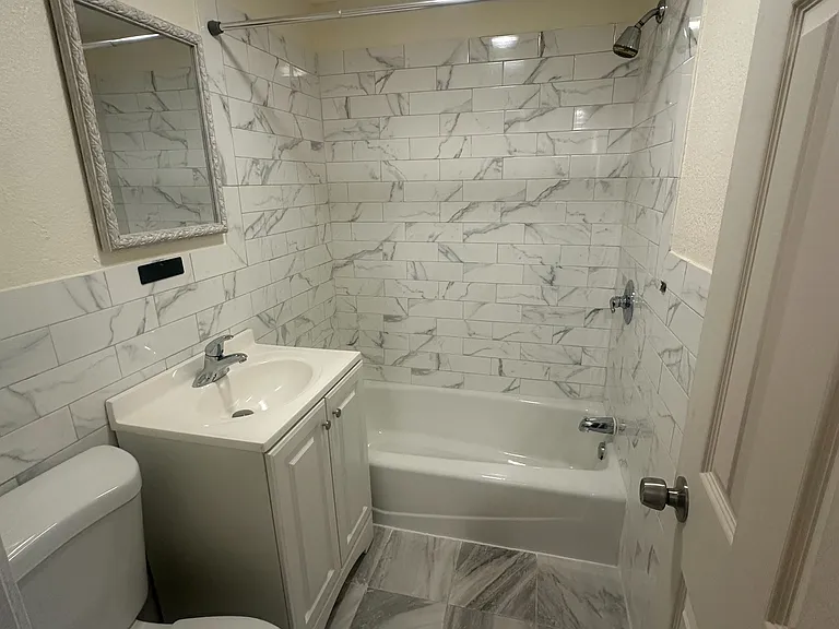216 Pearl Hbr #216 — Photo 8